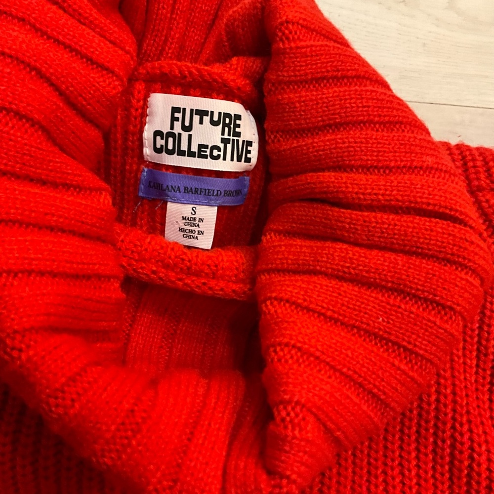 Future Collective Kahlana Barfield Brown Crop Turtleneck Long Sleeve Sweater‎ - Picture 3 of 7